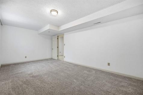 325 Hillview Drive Marion IA 52302