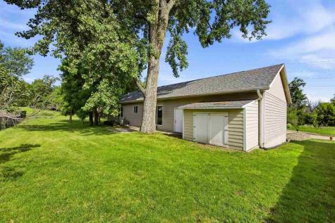 325 Hillview Drive Marion IA 52302