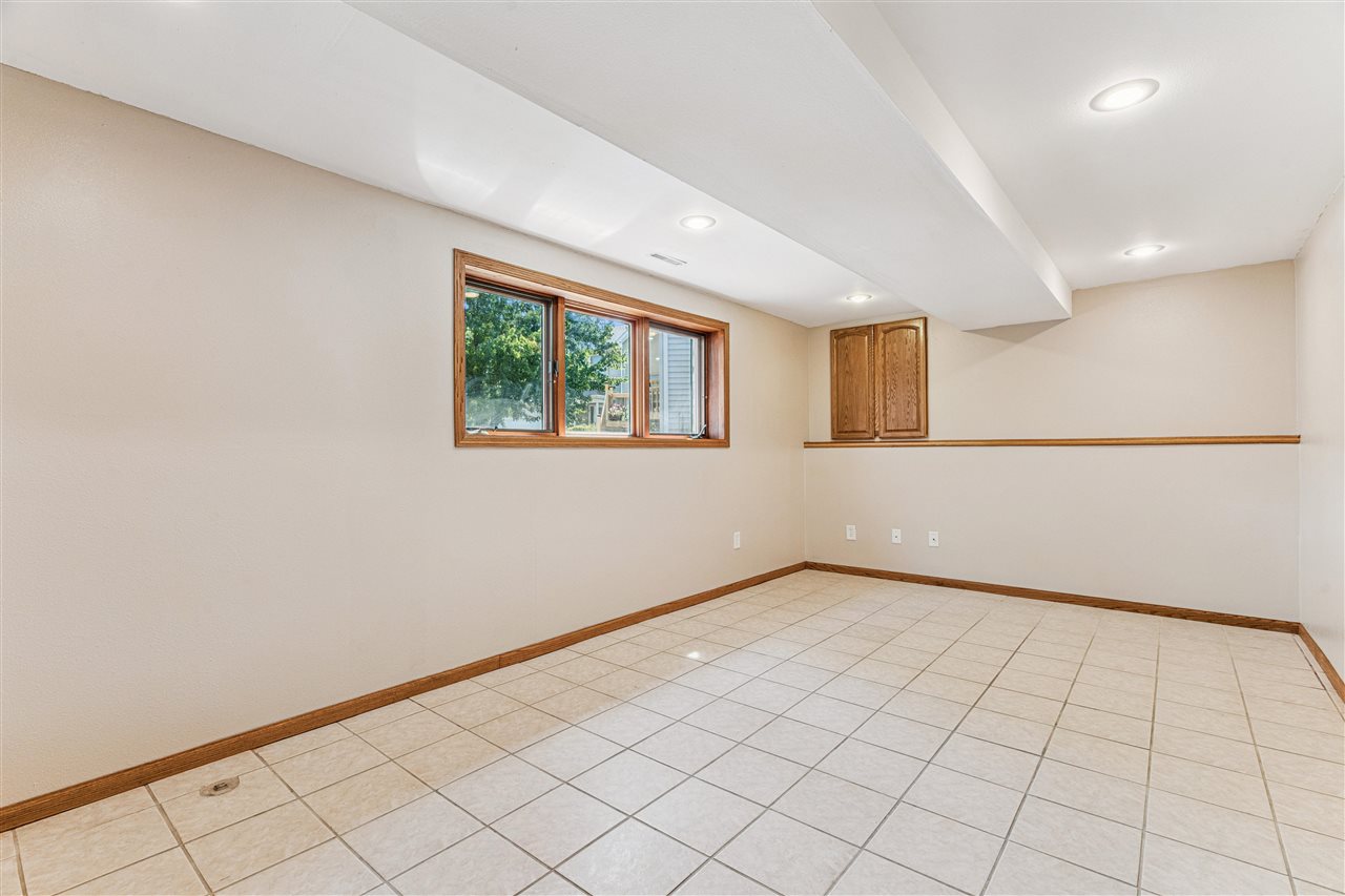 701 Chestnut Court Iowa City IA 52240