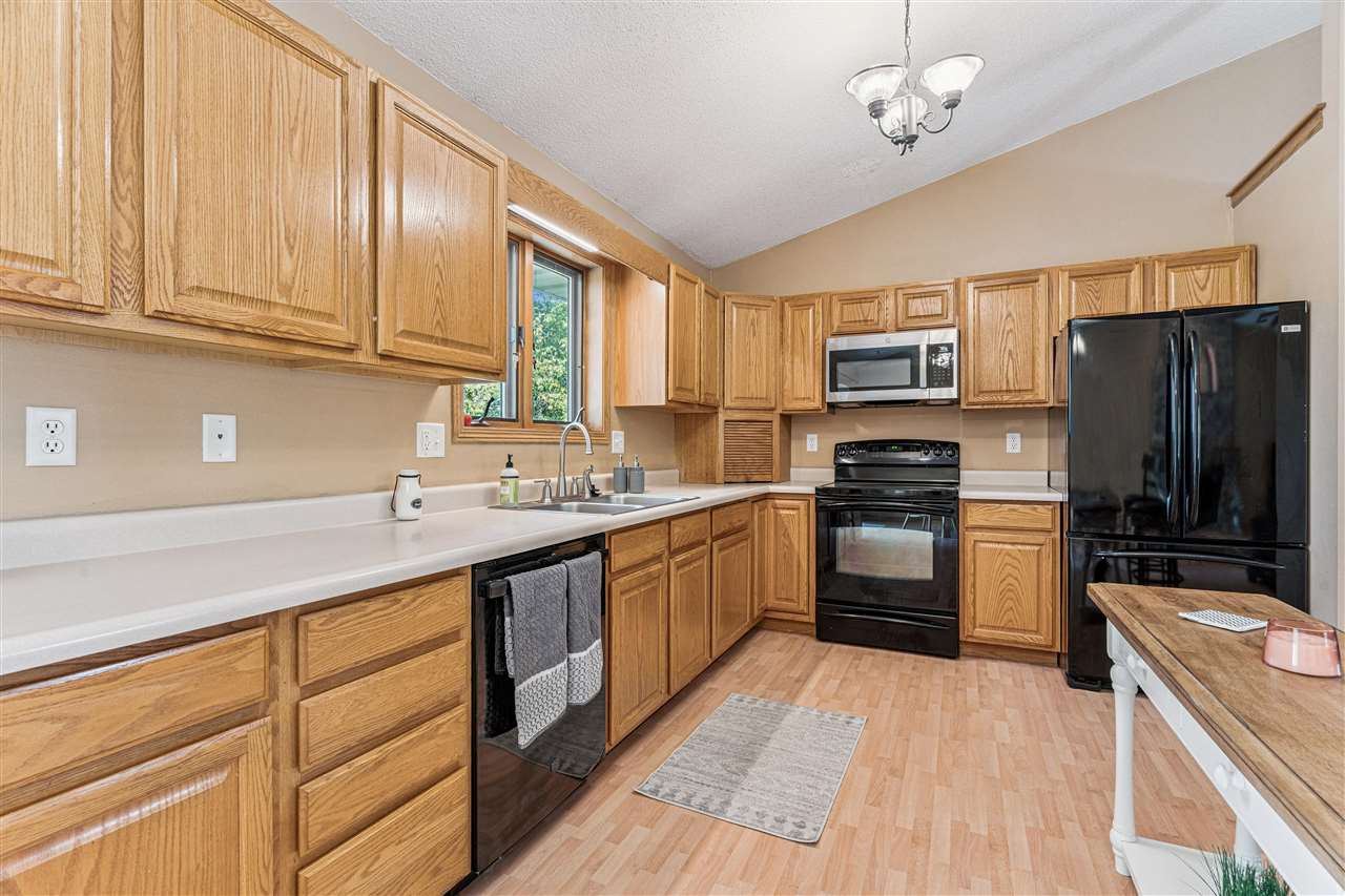 701 Chestnut Court Iowa City IA 52240