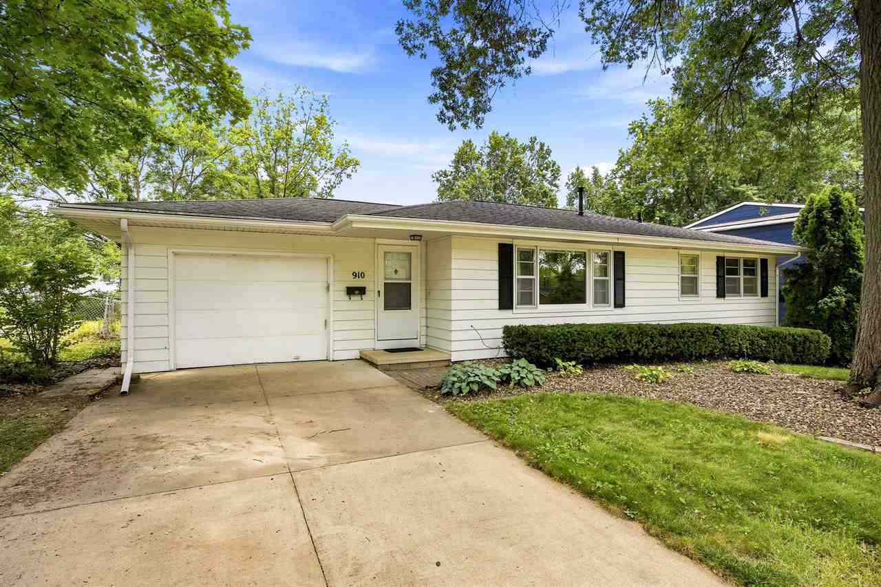 910 Talwrn Court Iowa City IA 52246