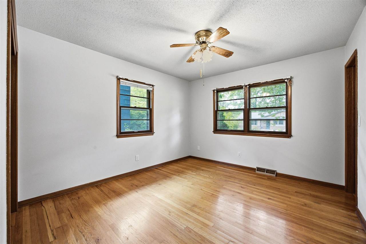 910 Talwrn Court Iowa City IA 52246
