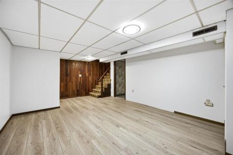 910 Talwrn Court Iowa City IA 52246