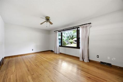 910 Talwrn Court Iowa City IA 52246