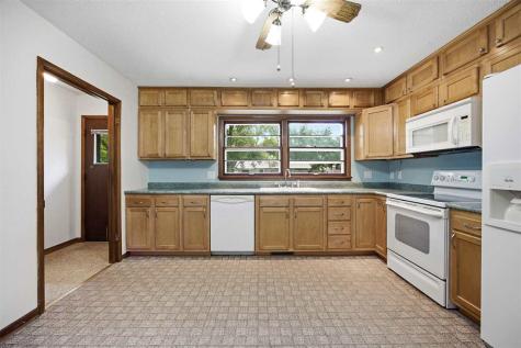 910 Talwrn Court Iowa City IA 52246