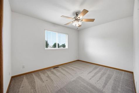 255 S 21st Street Court Marion IA 52302