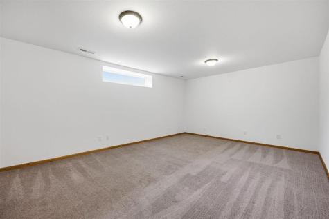 255 S 21st Street Court Marion IA 52302