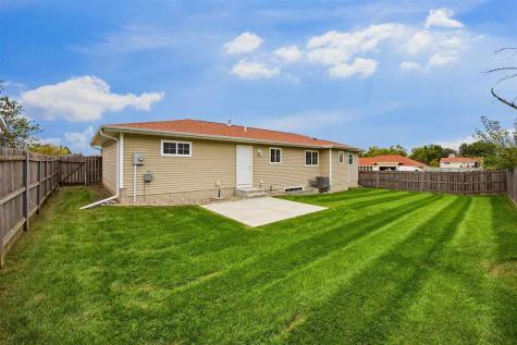 255 S 21st Street Court Marion IA 52302