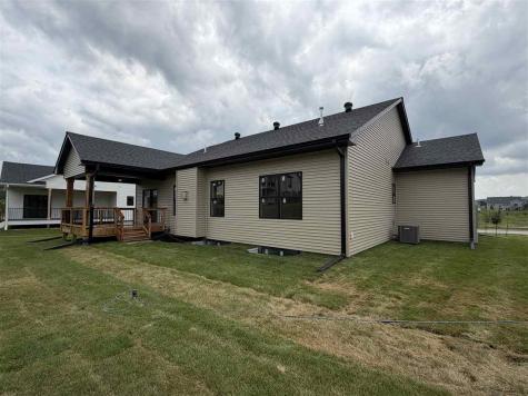 1290 Osage Lane North Liberty IA 52317