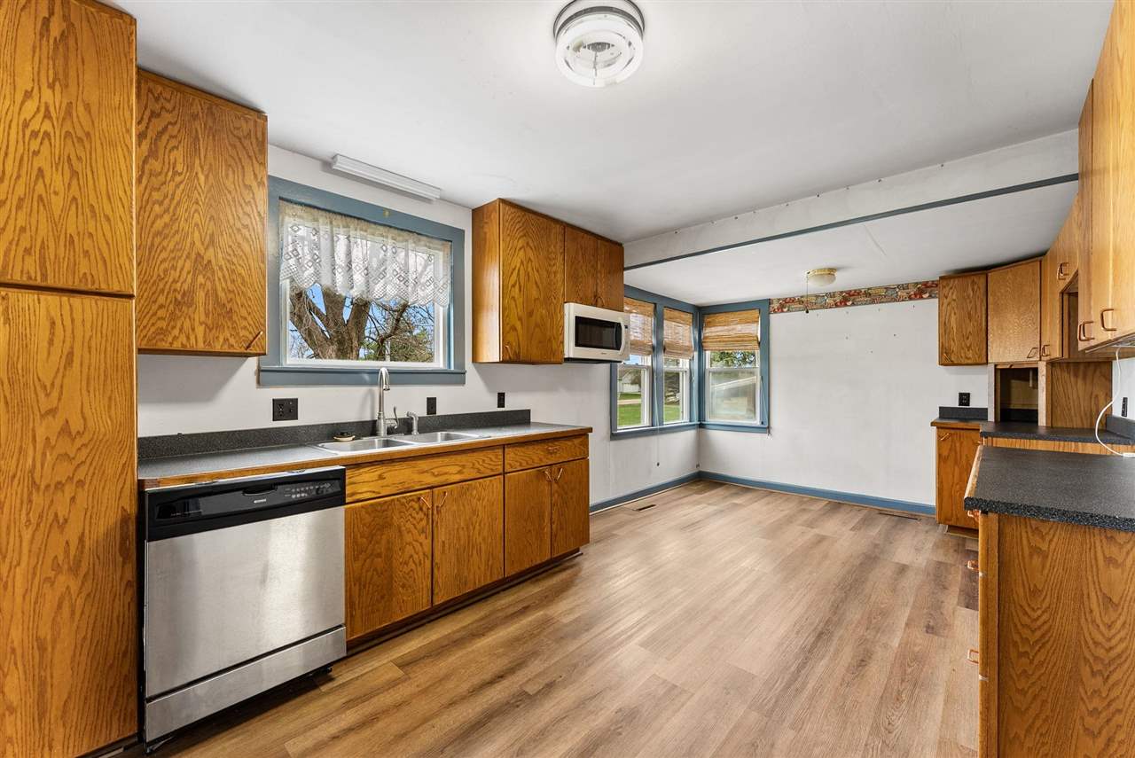 1549 S Iowa Avenue Washington IA 52353