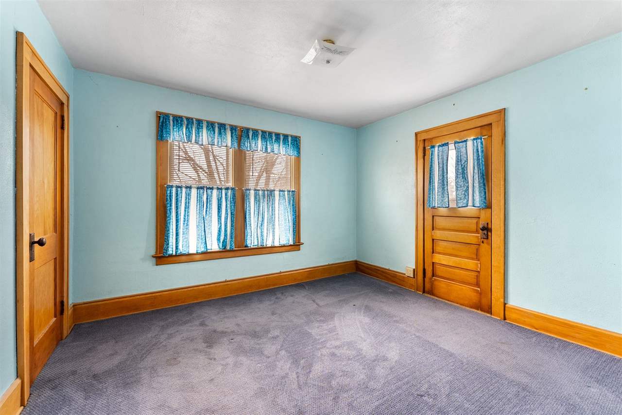 1549 S Iowa Avenue Washington IA 52353