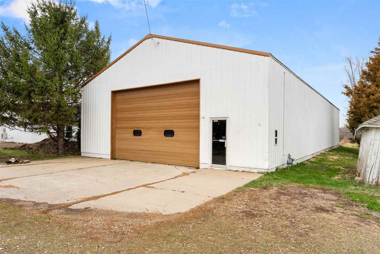 1549 S Iowa Avenue Washington IA 52353
