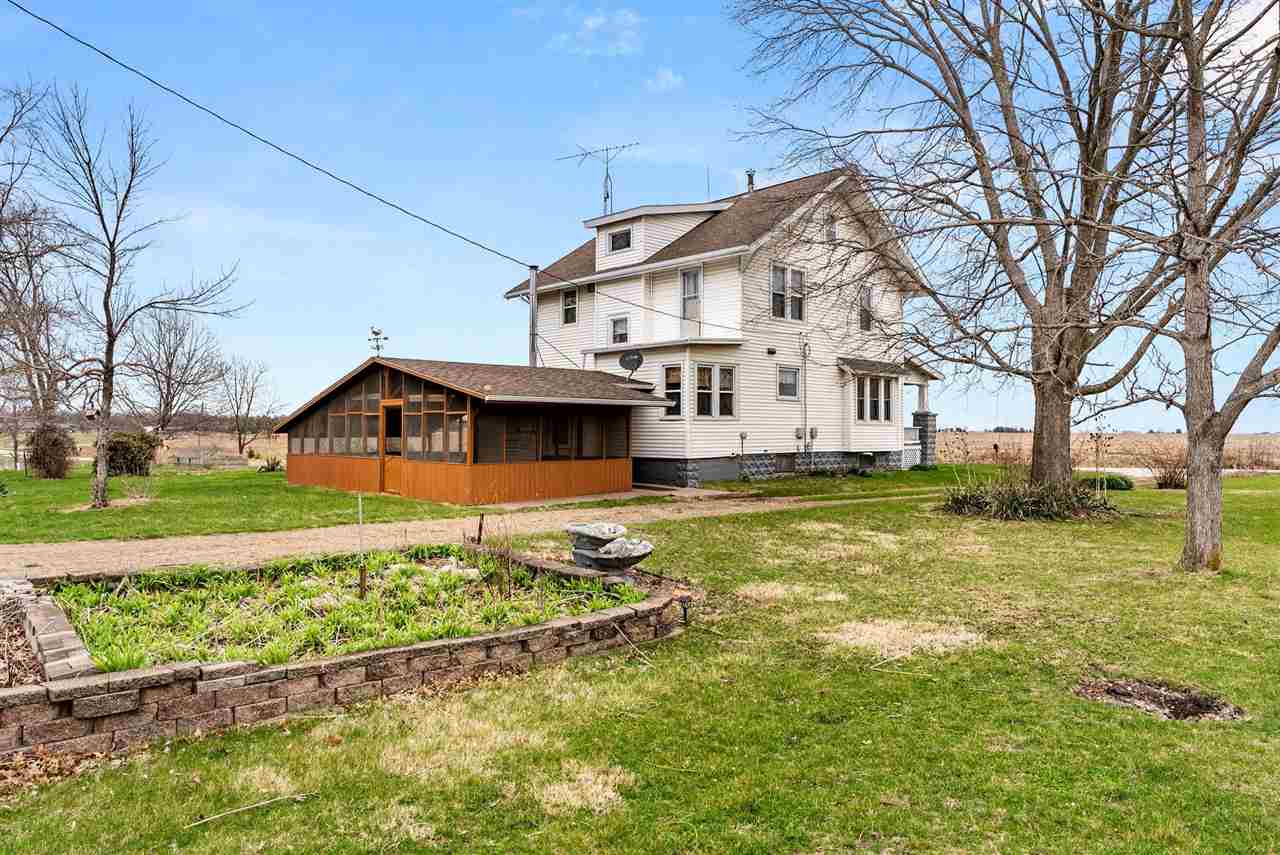 1549 S Iowa Avenue Washington IA 52353