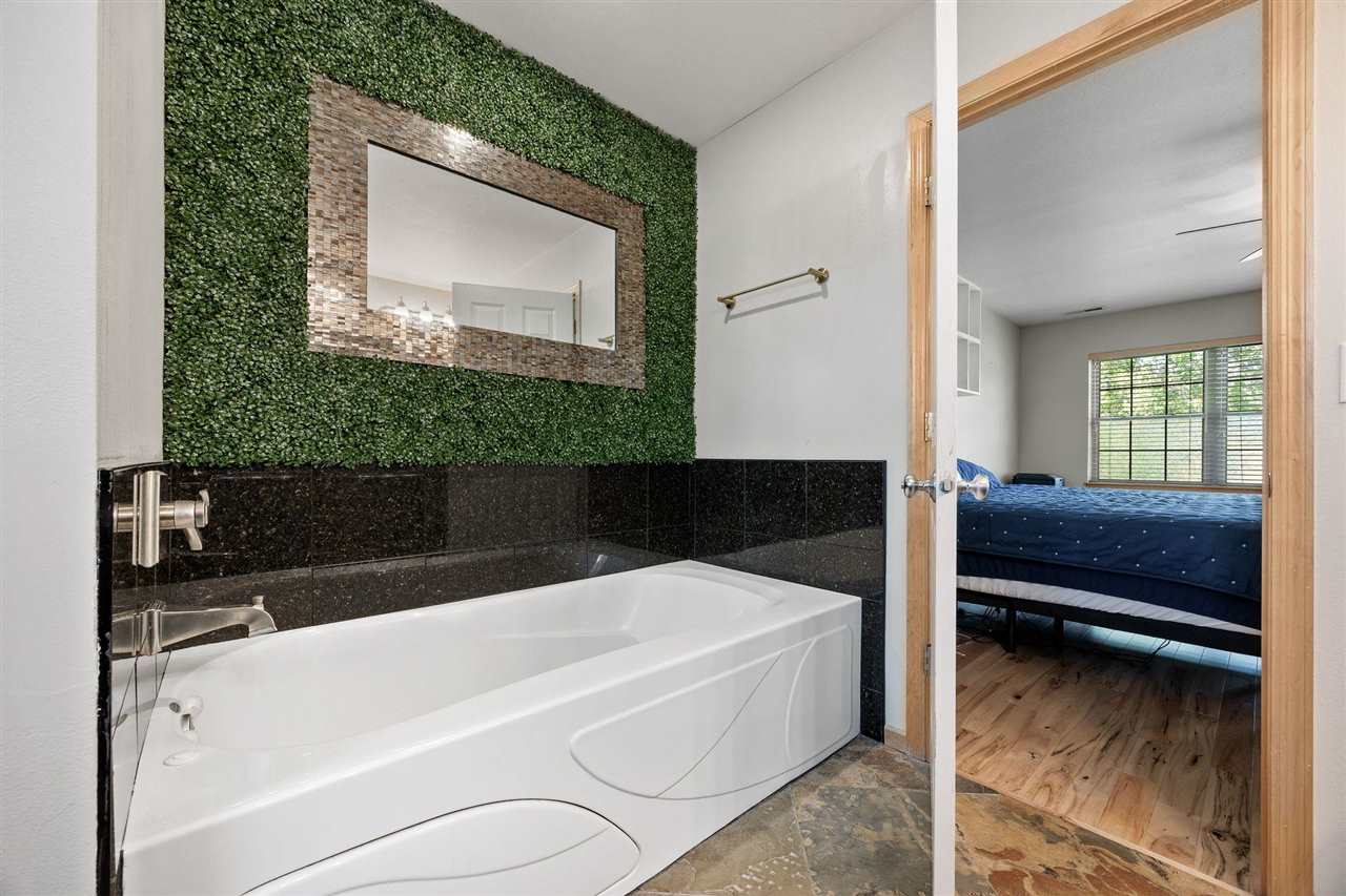 1721 12th Avenue Coralville IA 52241