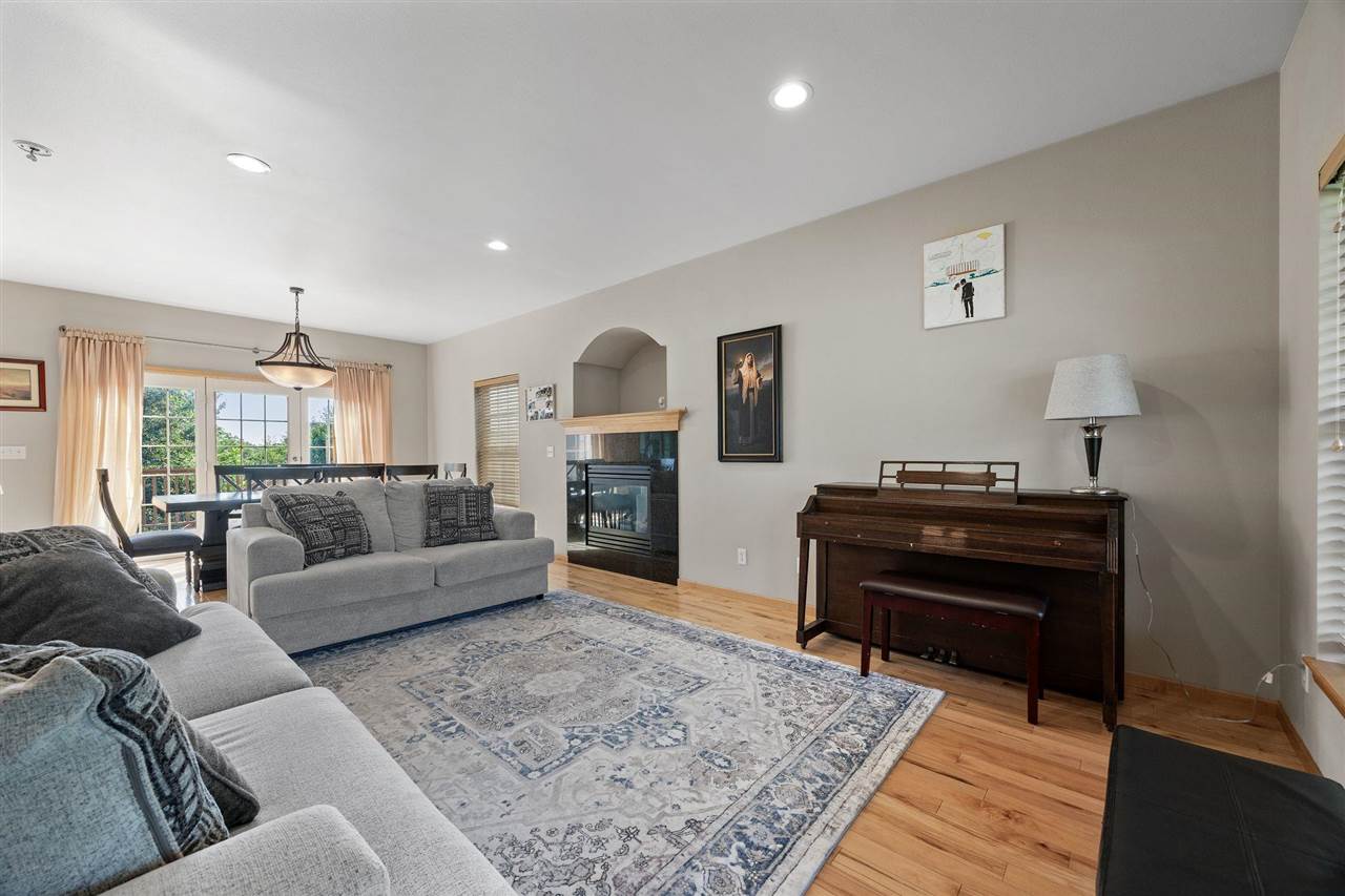 1721 12th Avenue Coralville IA 52241