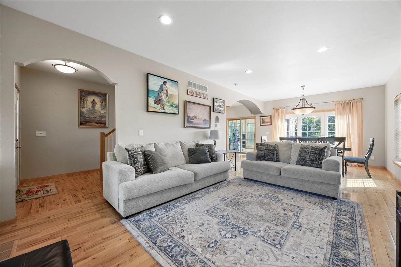 1721 12th Avenue Coralville IA 52241