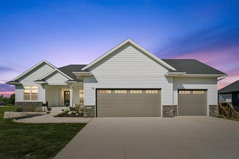 955 16TH Avenue SW Mt Vernon IA 52314