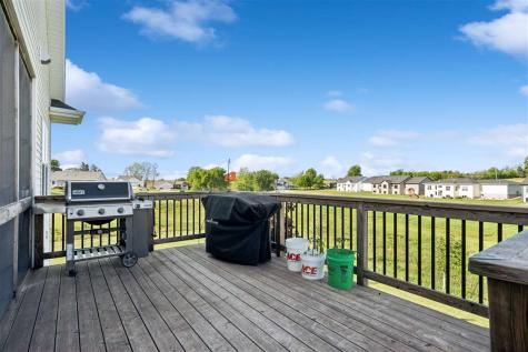 955 16th Avenue SW Mt Vernon IA 52314
