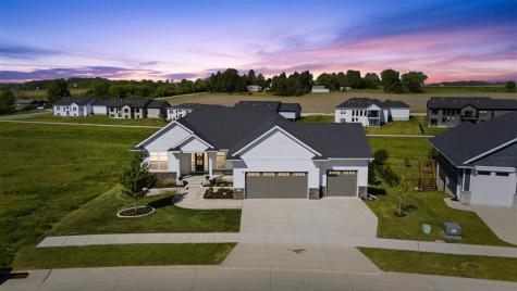 955 16th Avenue SW Mt Vernon IA 52314