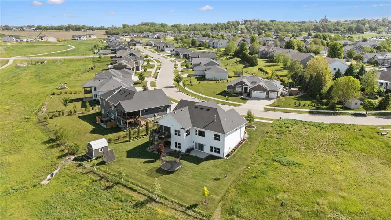 955 16th Avenue SW Mt Vernon IA 52314