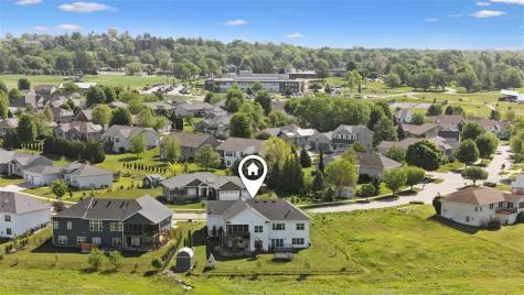 955 16th Avenue SW Mt Vernon IA 52314