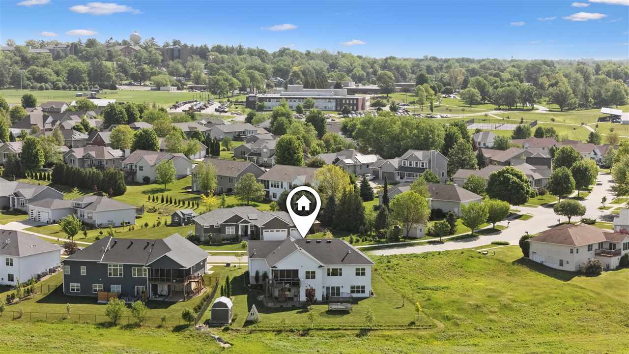 955 16th Avenue SW Mt Vernon IA 52314