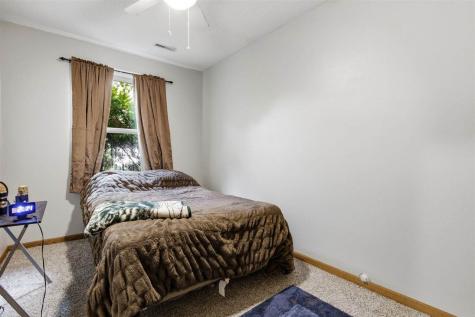 125 Parkview Court North Liberty IA 52317-9646