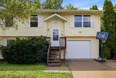 125 Parkview Court North Liberty IA 52317-9646