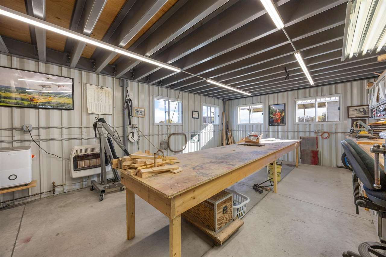 13335 Circle Drive Anamosa IA 52205