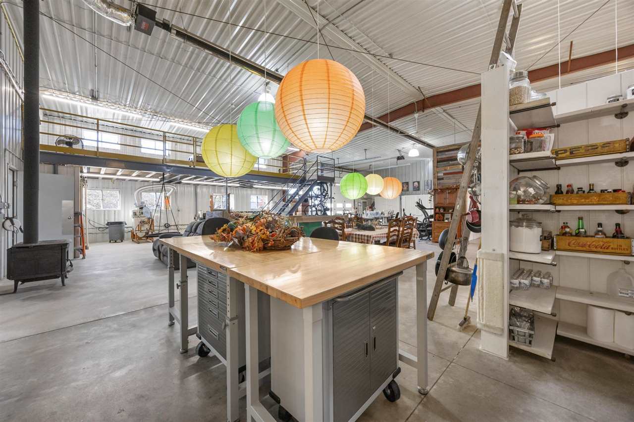 13335 Circle Drive Anamosa IA 52205