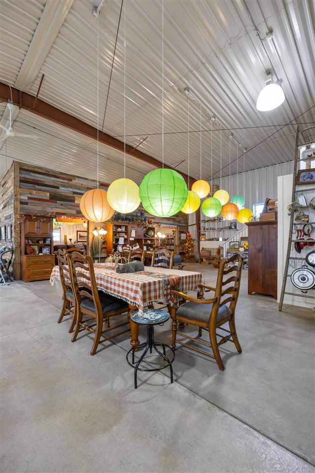 13335 Circle Drive Anamosa IA 52205