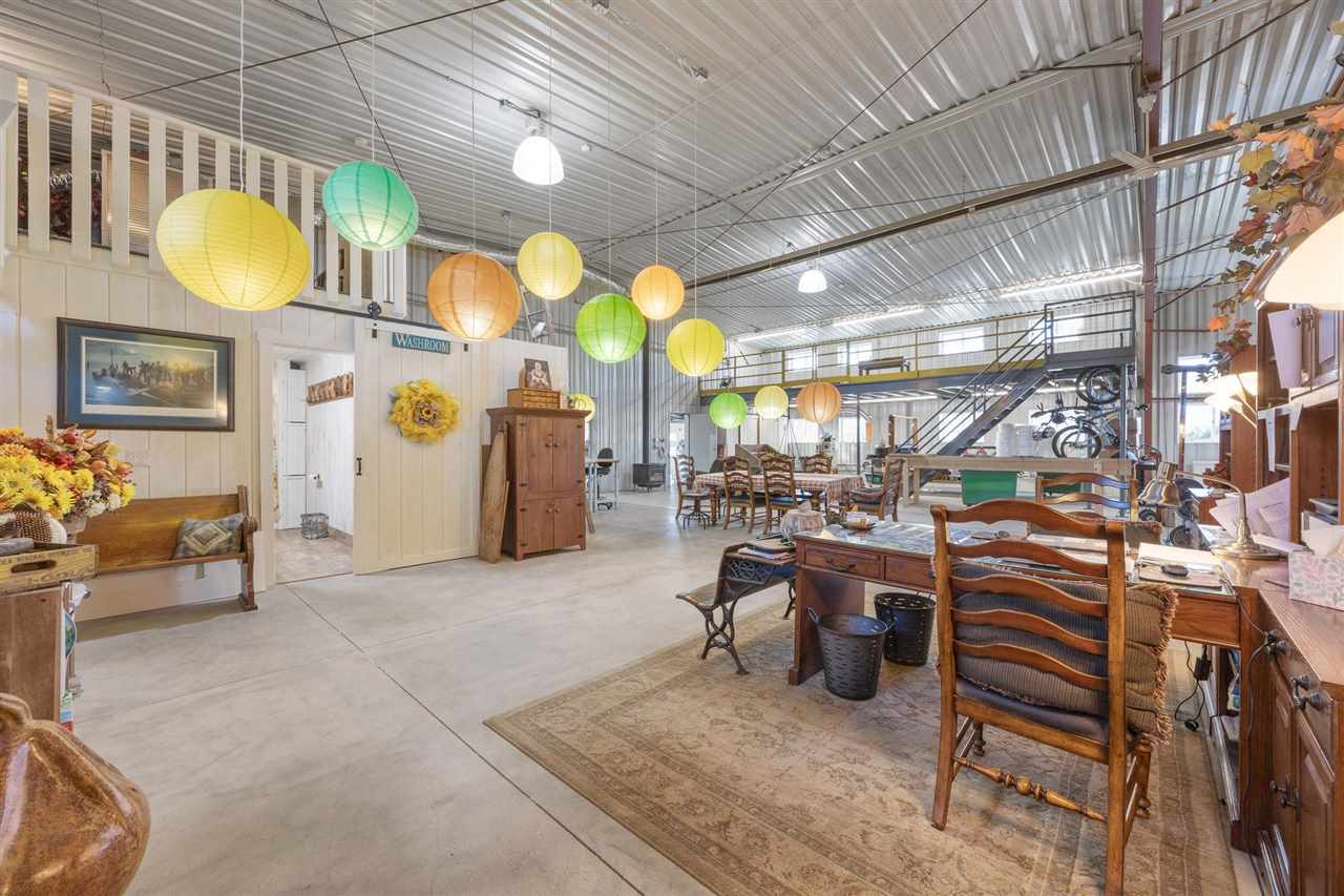 13335 Circle Drive Anamosa IA 52205