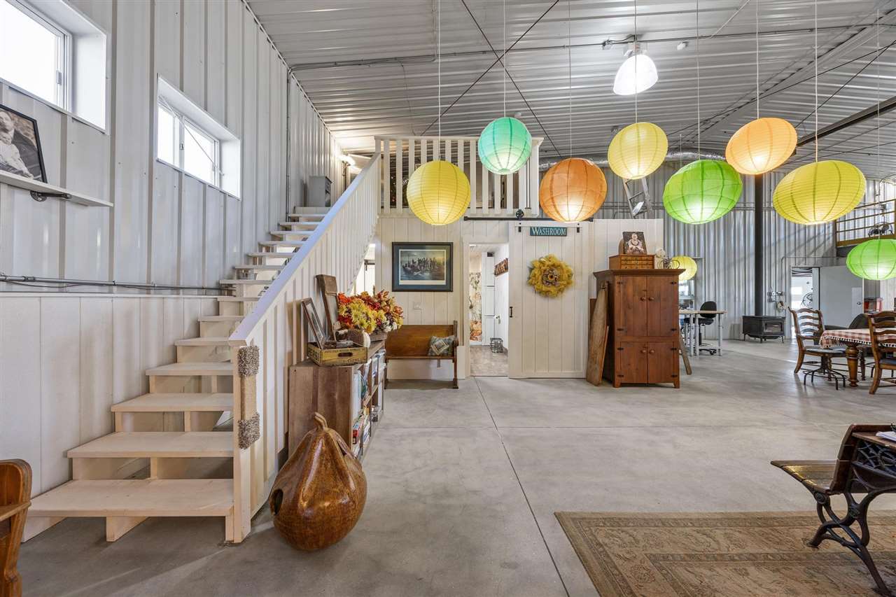 13335 Circle Drive Anamosa IA 52205