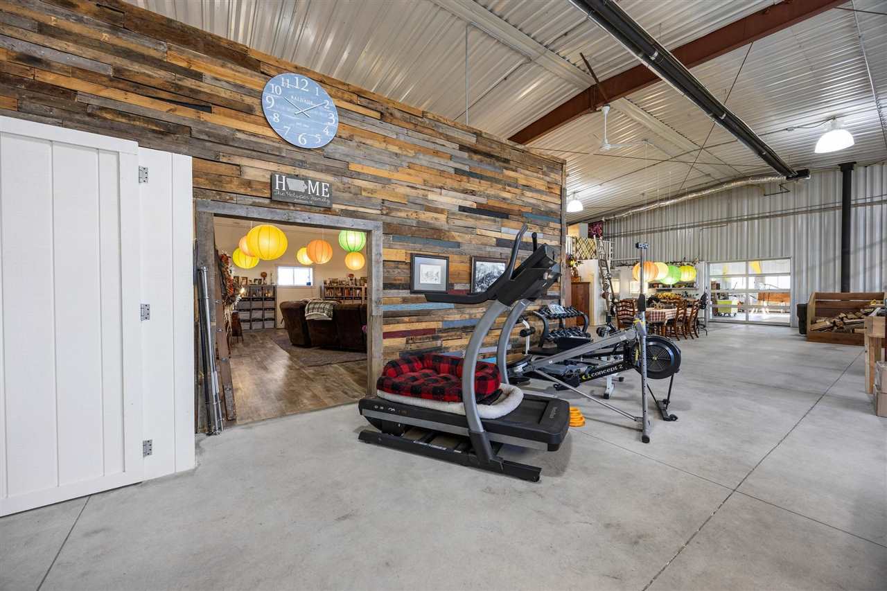 13335 Circle Drive Anamosa IA 52205