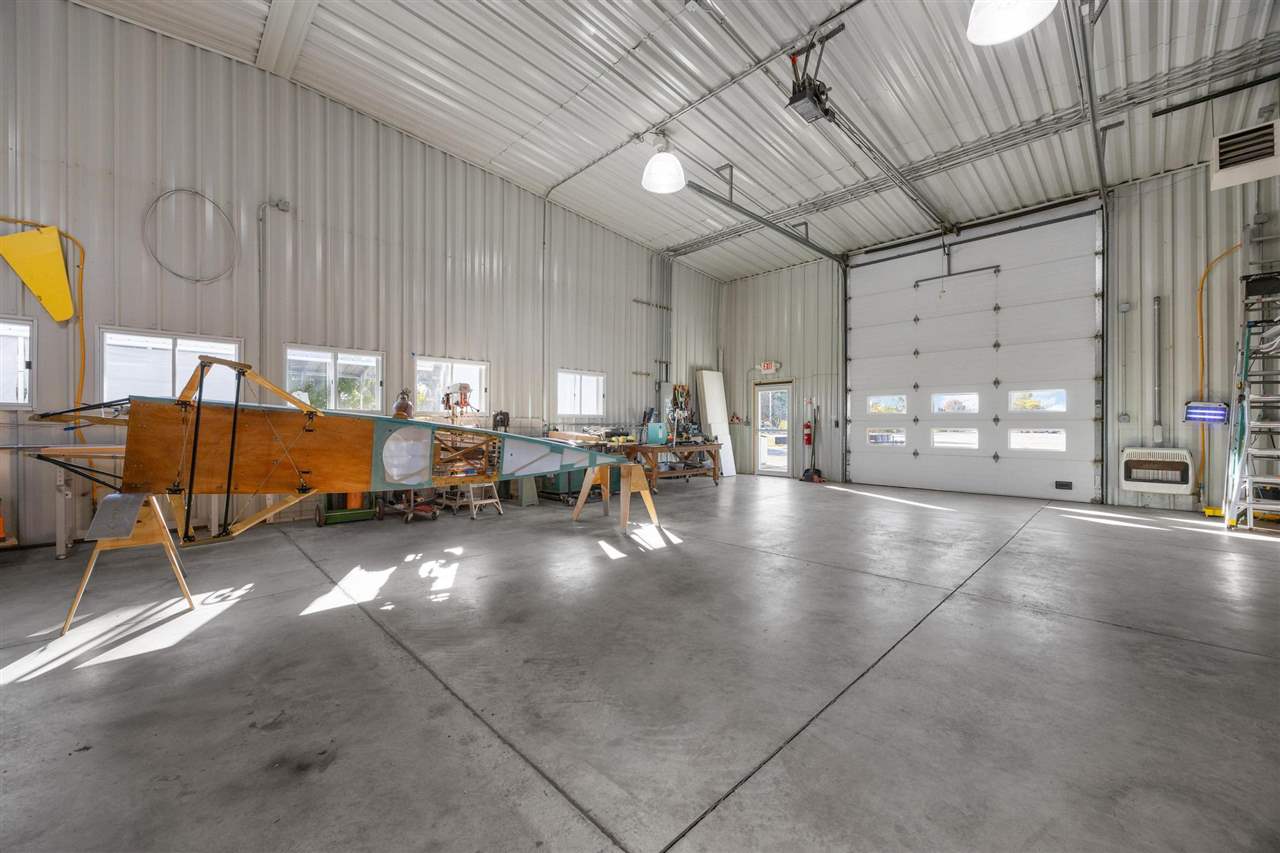 13335 Circle Drive Anamosa IA 52205