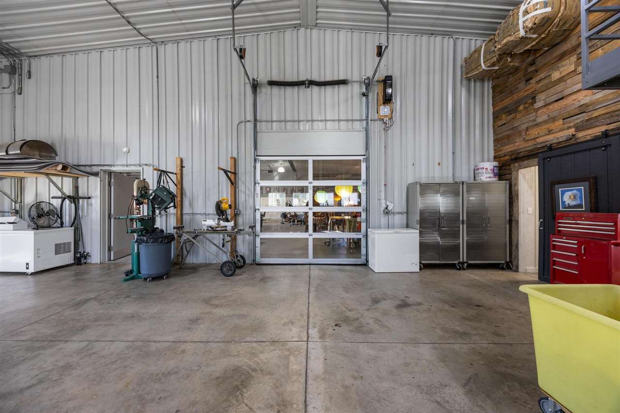 13335 Circle Drive Anamosa IA 52205