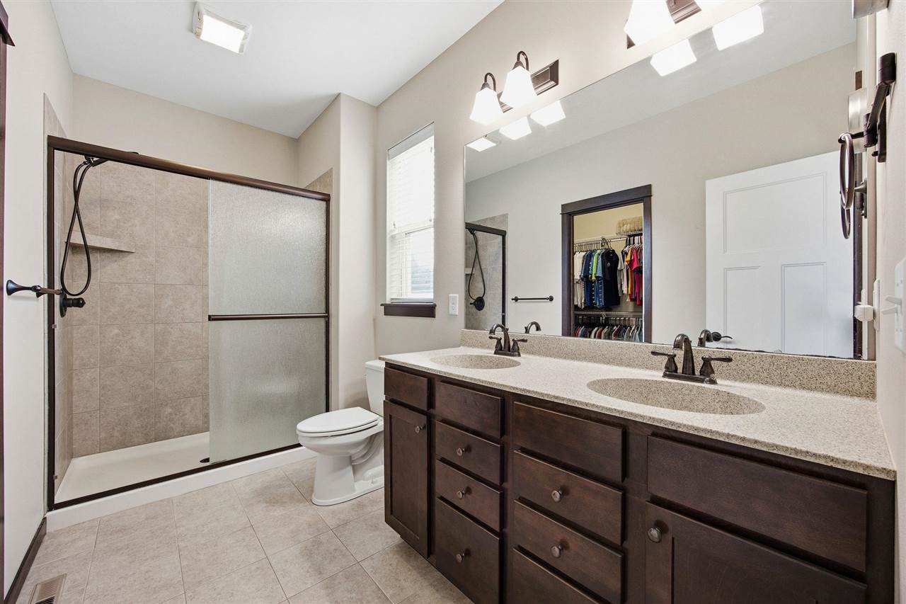 435 Oak Park Circle Marion IA 52302