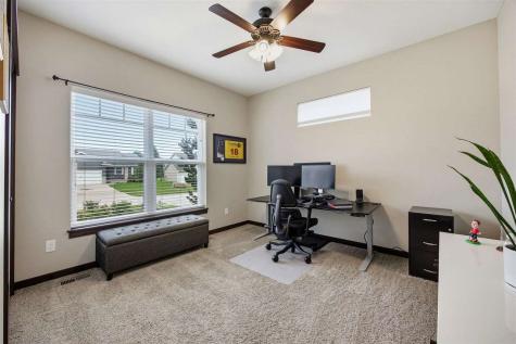 435 Oak Park Circle Marion IA 52302