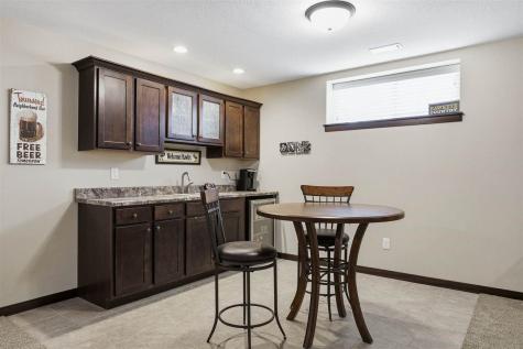 435 Oak Park Circle Marion IA 52302
