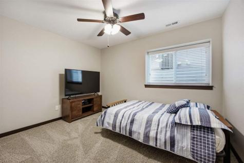 435 Oak Park Circle Marion IA 52302