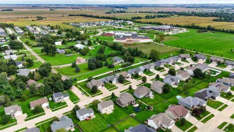 435 Oak Park Circle Marion IA 52302