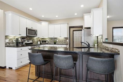 435 Oak Park Circle Marion IA 52302