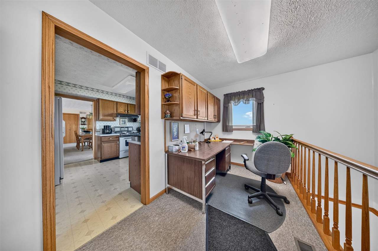 2103 Ivory Avenue Atalissa IA 52720