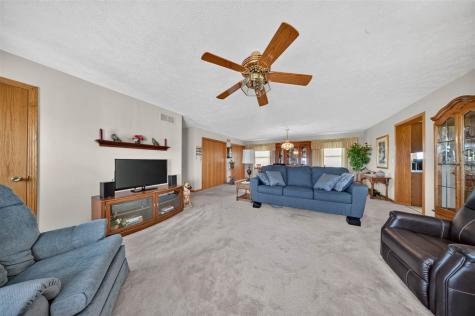 2103 Ivory Avenue Atalissa IA 52720
