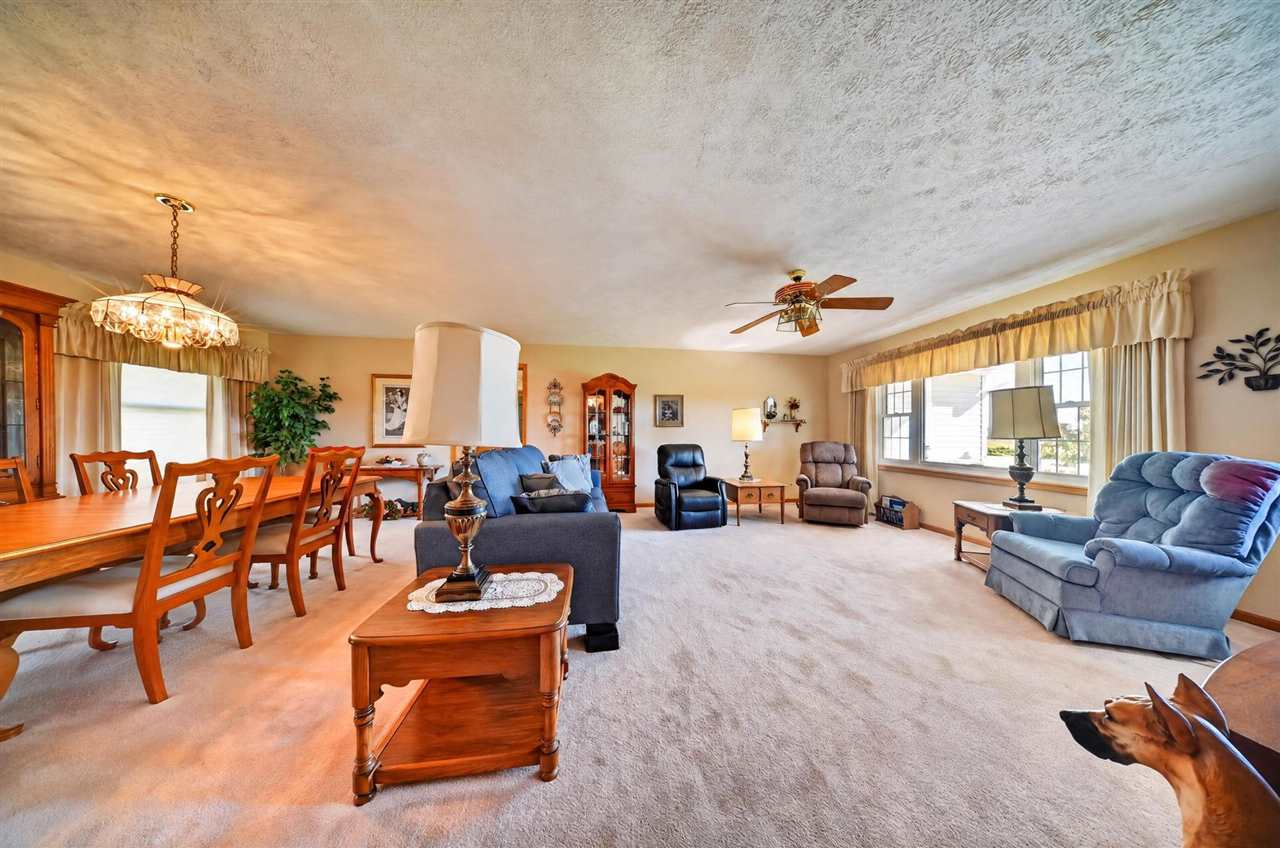 2103 Ivory Avenue Atalissa IA 52720