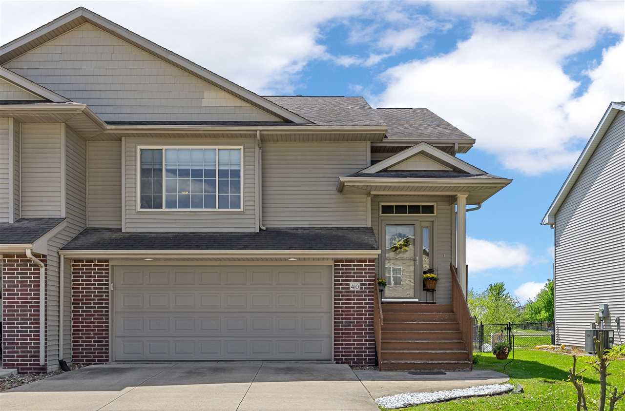 40 Cattail Lane North Liberty IA 52317