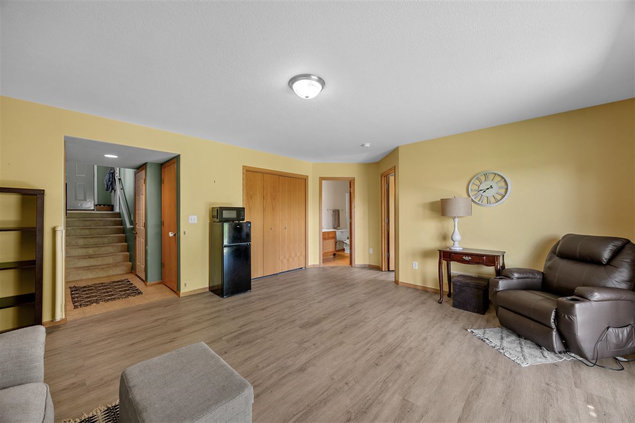 40 Cattail Lane North Liberty IA 52317