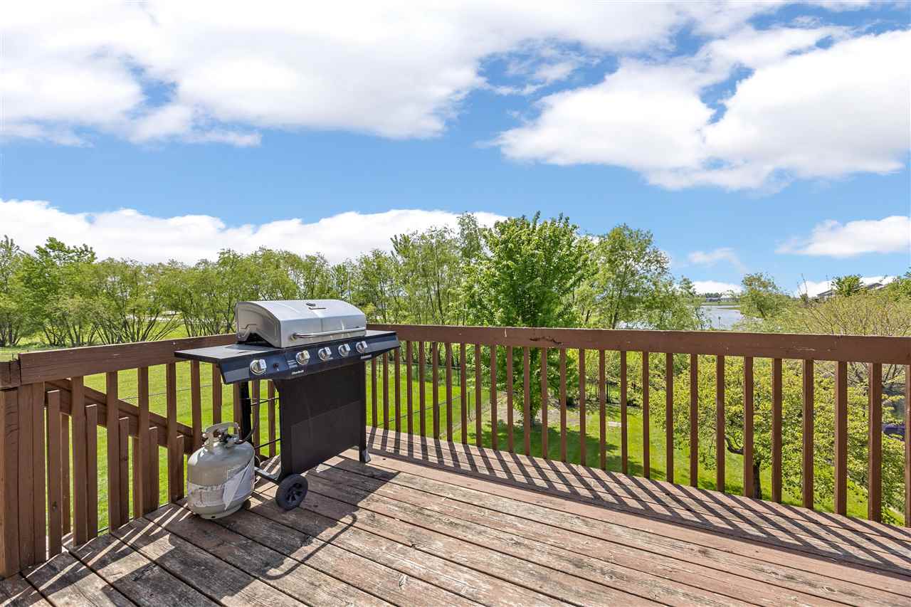 40 Cattail Lane North Liberty IA 52317