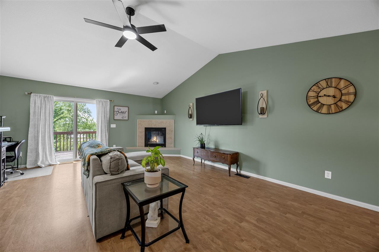 40 Cattail Lane North Liberty IA 52317