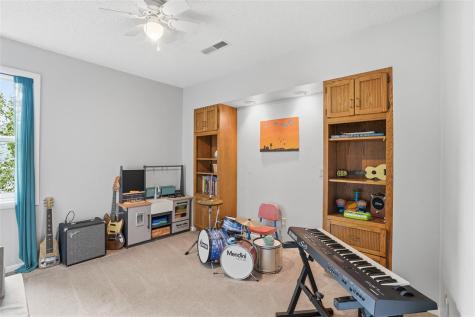 1932 Holiday Road Coralville IA 52241